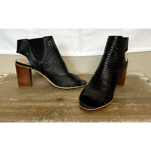 Steve Madden Black Nancii Sz 9 M Trendy Ankle‎ Bootie Peep Toe Boots Leather